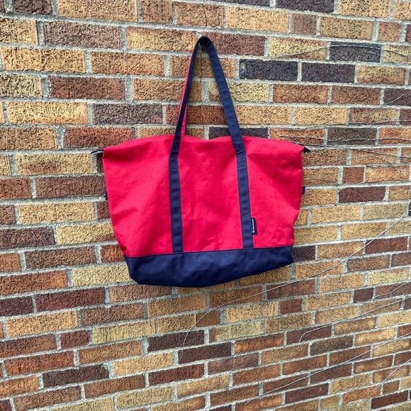 SAMSONITE YACHT TOTE BAG ZIP TOP RED/NAVY BLUE 24''X 16''. - Picture 2 of 9